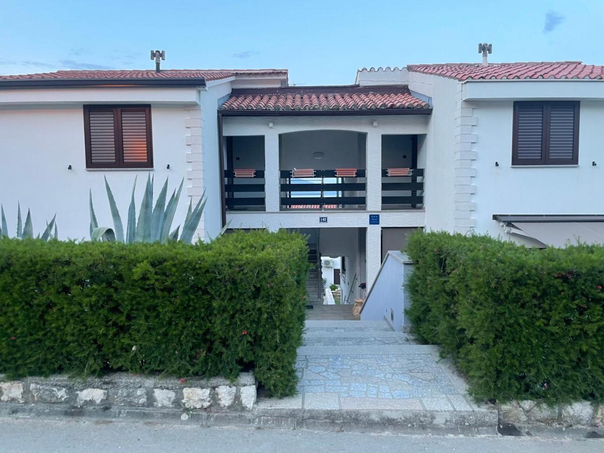 Residence4A-Appartamento Rosso رافني المظهر الخارجي الصورة